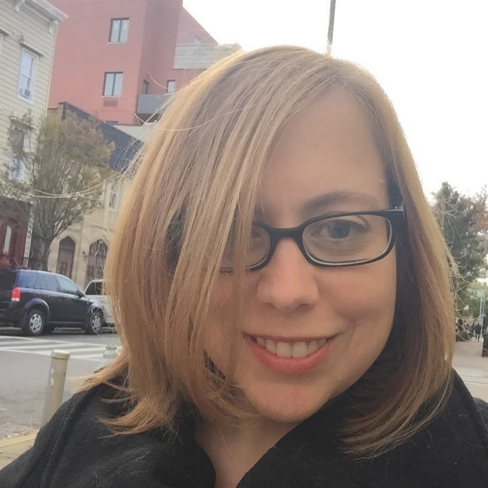 Meet your Posher, Lacey